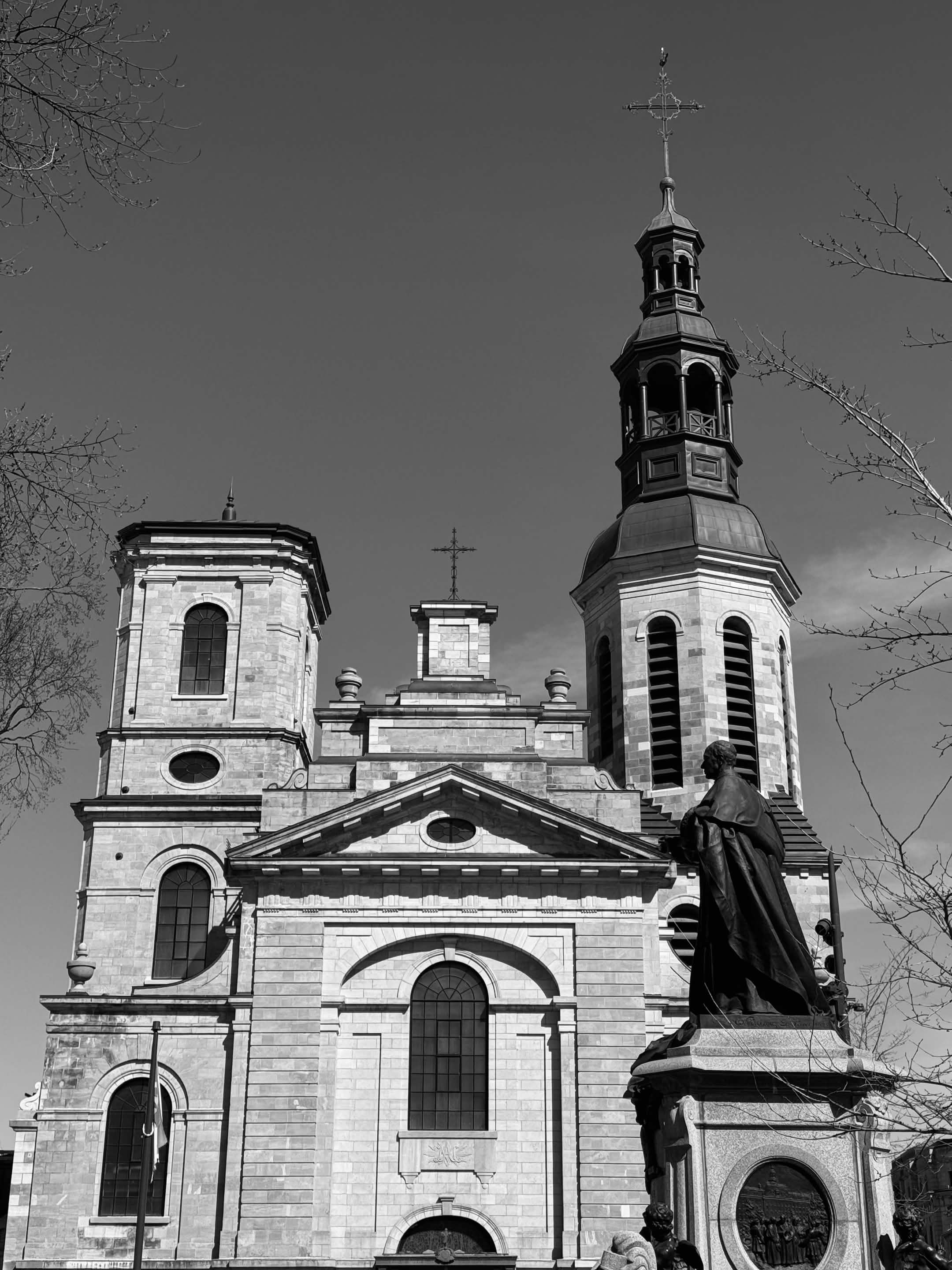 Vue du clocher d'une cathédrale du Vieux-Québec